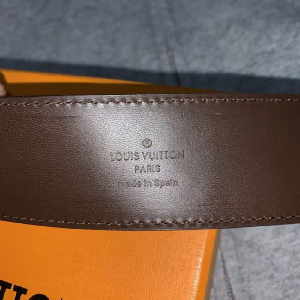 Louis Vuitton belt - Picture 3 of 4